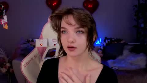 Snapshot of kottyaa_ch chatting on 02/19/25, 12:46 Kottyaa cb FOLLOWING online show from 02/19/25, 12:46