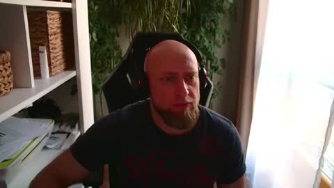 Kotylion online show from 01/20/25, 08:30
