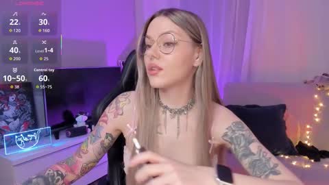 Jess online show from 10/10/25, 05:23