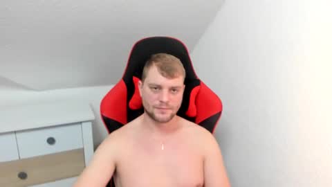 Snapshot of kozik1992 chatting on 12/27/24, 04:54 Bartek online show from 12/27/24, 04:54