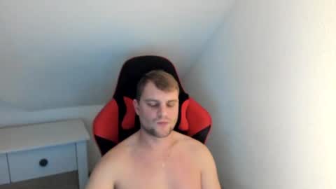 Snapshot of kozik1992 chatting on 01/01/25, 08:15 Bartek online show from 01/01/25, 08:15