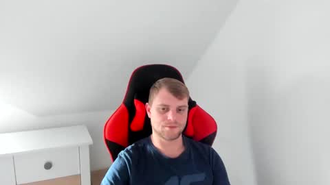 Snapshot of kozik1992 chatting on 02/20/25, 03:19 Bartek online show from 02/20/25, 03:19