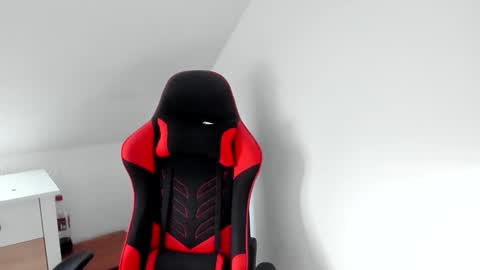 Snapshot of kozik1992 chatting on 10/19/25, 09:21 Bartek online show from 10/19/25, 09:21