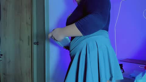 Snapshot of kpayton99 chatting on 02/03/25, 06:45 Khloe online show from 02/03/25, 06:45