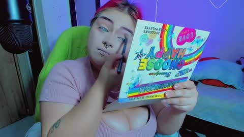 Snapshot of kpayton99 chatting on 02/04/25, 03:22 Khloe online show from 02/04/25, 03:22