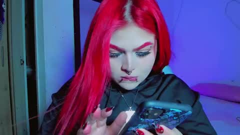 Snapshot of kpayton99 chatting on 02/25/25, 06:58 Khloe online show from 02/25/25, 06:58