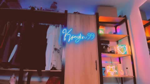 Khloe online show from 04/04/26, 02:43