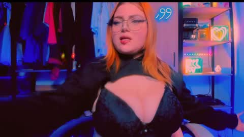 Khloe online show from 04/17/26, 11:41