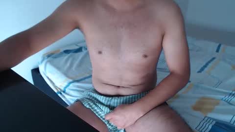 Snapshot of kraison66 chatting on 04/01/26, 01:52 kraison66 online show from 04/01/26, 01:52