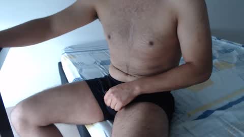 Snapshot of kraison66 chatting on 04/14/26, 03:40 kraison66 online show from 04/14/26, 03:40