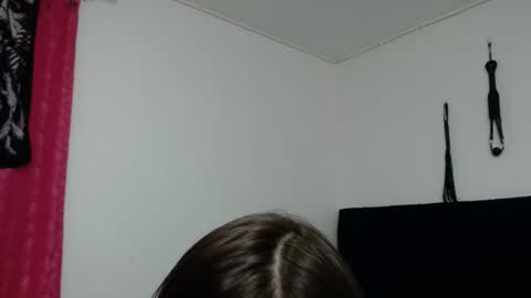 Snapshot of kratos_and_afrodita chatting on 12/16/25, 09:53 kratos_and_afrodita online show from 12/16/25, 09:53