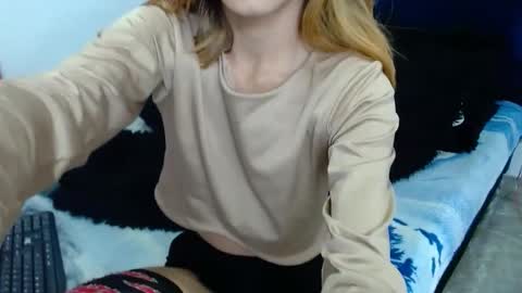 Snapshot of kratos_and_afrodita chatting on 01/15/26, 12:04 kratos_and_afrodita online show from 01/15/26, 12:04