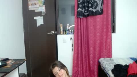 Snapshot of kratos_and_afrodita chatting on 02/15/26, 01:57 kratos_and_afrodita online show from 02/15/26, 01:57