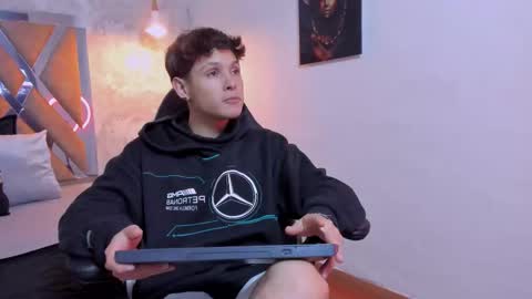 Kraven online show from 10/18/25, 03:09