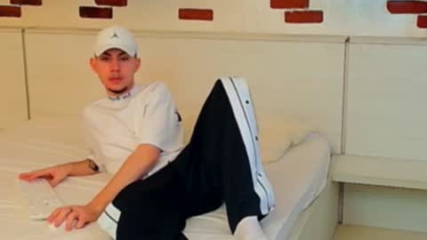 KrewVaughn online show from 03/16/26, 07:01