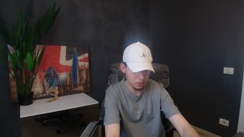 KrewVaughn online show from 04/16/26, 08:48