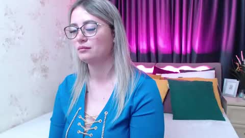 Snapshot of kriiskiss chatting on 04/16/26, 02:18 Kriss online show from 04/16/26, 02:18