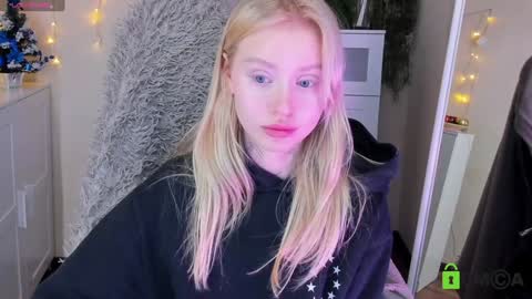 Snapshot of kris_grant chatting on 12/28/24, 01:28 kris_grant online show from 12/28/24, 01:28