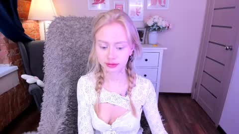 Snapshot of kris_grant chatting on 02/28/25, 10:30 kris_grant online show from 02/28/25, 10:30