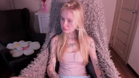 Snapshot of kris_grant chatting on 10/10/25, 09:30 kris_grant online show from 10/10/25, 09:30