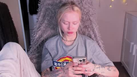 Snapshot of kris_grant chatting on 11/20/25, 10:26 kris_grant online show from 11/20/25, 10:26