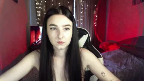 Snapshot of krisbadass chatting on 09/10/25, 07:30 Kris online show from 09/10/25, 07:30