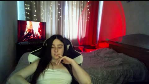 Snapshot of krisbadass chatting on 09/23/25, 07:55 Kris online show from 09/23/25, 07:55