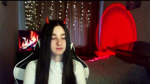 Snapshot of krisbadass chatting on 10/03/25, 05:59 Kris online show from 10/03/25, 05:59