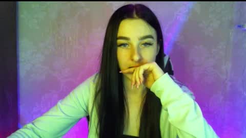 Snapshot of krisbadass chatting on 10/10/25, 06:51 Kris online show from 10/10/25, 06:51