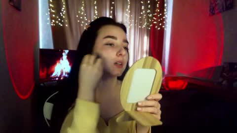 Snapshot of krisbadass chatting on 10/26/25, 07:03 Kris online show from 10/26/25, 07:03