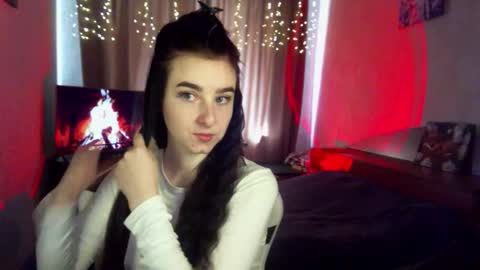 Snapshot of krisbadass chatting on 10/29/25, 08:16 Kris online show from 10/29/25, 08:16