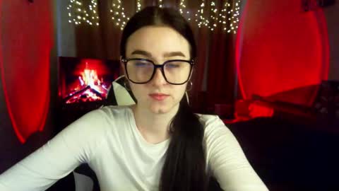 Snapshot of krisbadass chatting on 11/03/25, 08:04 Kris online show from 11/03/25, 08:04