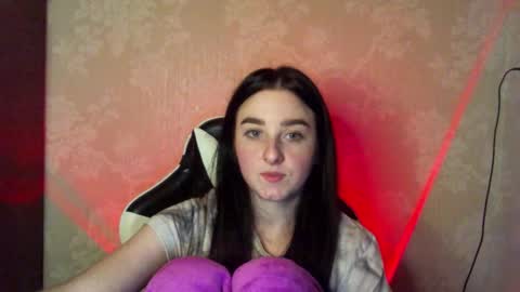 Snapshot of krisbadass chatting on 11/13/25, 09:36 Kris online show from 11/13/25, 09:36