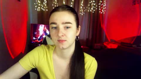 Snapshot of krisbadass chatting on 11/16/25, 10:54 Kris online show from 11/16/25, 10:54