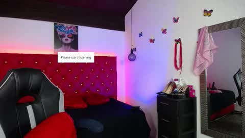 kriss_sweetboobs online show from 11/22/25, 12:04
