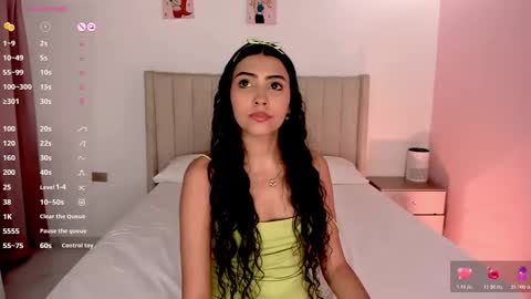 Snapshot of krissell_ chatting on 11/18/25, 11:15 SammyKrissell online show from 11/18/25, 11:15