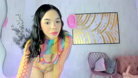 Snapshot of krissi_latore chatting on 07/13/26, 12:24 Krisstine online show from 07/13/26, 12:24