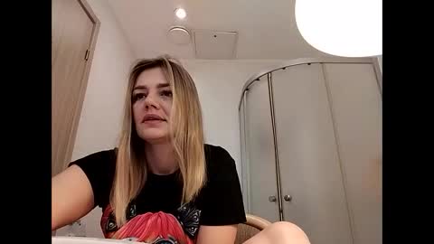 KrissSexi online show from 02/15/25, 03:09