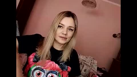 KrissSexi online show from 02/18/25, 08:05