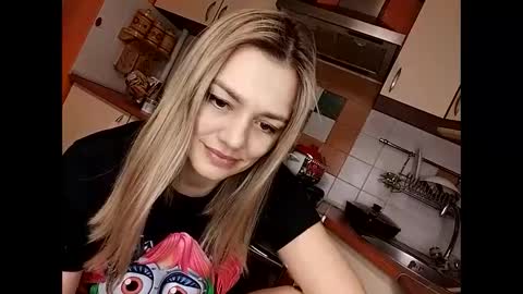 KrissSexi online show from 02/18/25, 08:14