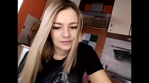 KrissSexi online show from 02/24/25, 05:22