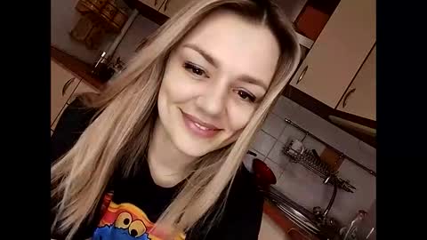 KrissSexi online show from 02/25/25, 07:58