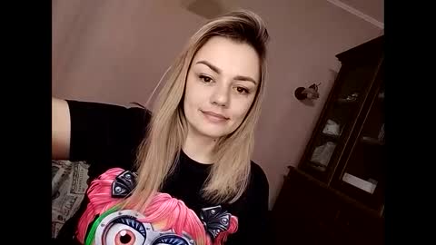 KrissSexi online show from 03/04/25, 09:51