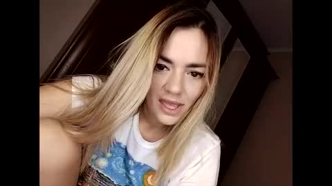 KrissSexi online show from 09/21/25, 04:03