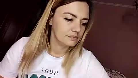 KrissSexi online show from 10/05/25, 11:08