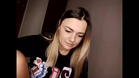 KrissSexi online show from 11/17/25, 11:38