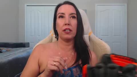 Krissy online show from 02/21/25, 04:48