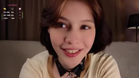 Sarah online show from 09/22/25, 01:18