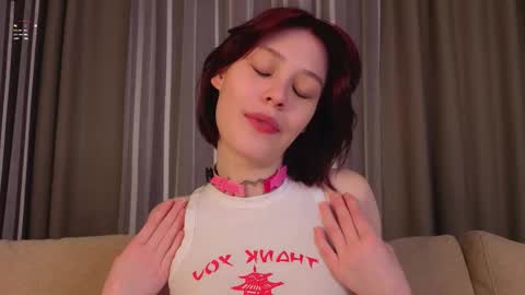 Sarah online show from 12/18/25, 01:11