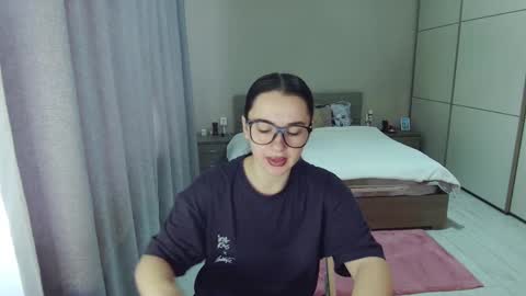 twitter    Annemarye 23 online show from 03/16/26, 06:39